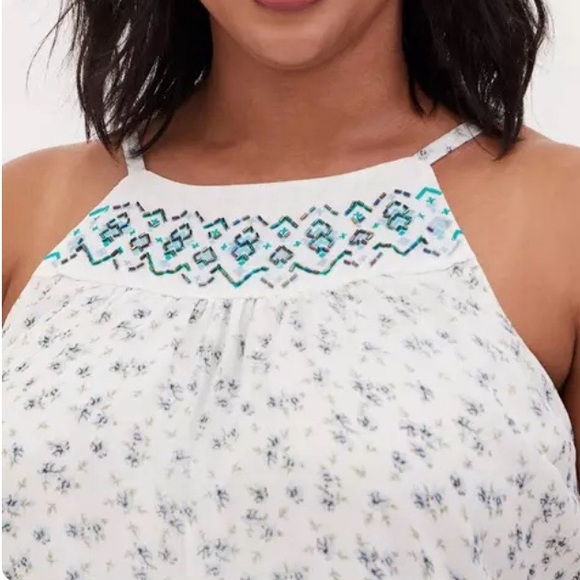 Torrid White and Teal Patterned Camisole - Picture 3 of 10